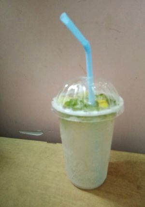 A picture of Virgin mojito.