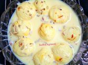 A picture of saffron elaichi