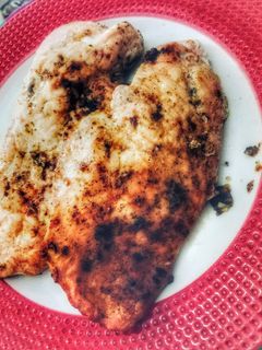 صورة لوصفة صدور دجاج بالتوم 🍗