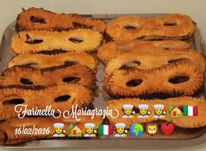 Foto di Maschere di carnevale 🎭 di sfoglia ripiene di crema alle nocciole 👩‍🍳🌍👩‍🍳🇮🇹👩‍🍳🏡🦁❤️🎭🎭🎭🎭🎭🎭