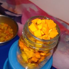 A picture of Instant raw turmeric pickle.