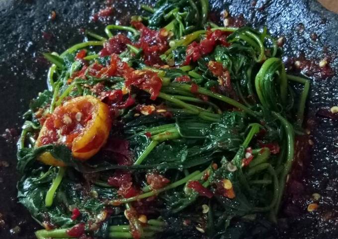 Sambel Cemeding/ Sambel Daun Ubi