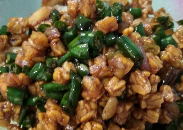 Oseng tempe cabe kriting khas lebaran