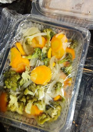 A picture of Sauteed broccoli.