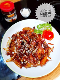 Foto resep Ayam Kentang Lada Hitam