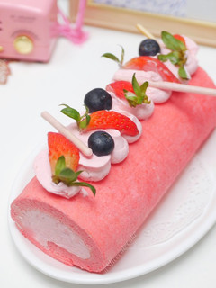 Foto resep Strawberry Roll Cake