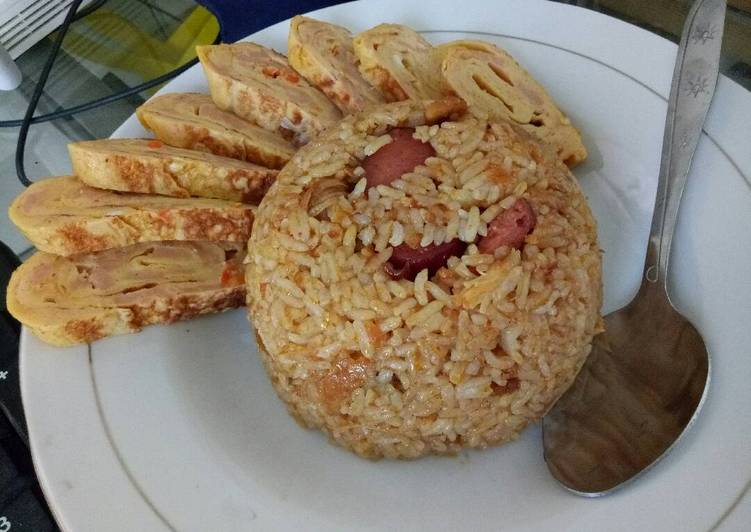 Resep Nasi goreng sapi dengan scramble egg yang simpel