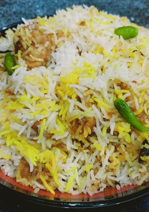 A picture of Chicken biryani.