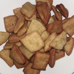 A picture of Iliki na ndimu mandazi#mysoftmandazirecipe#4weekschallenge.