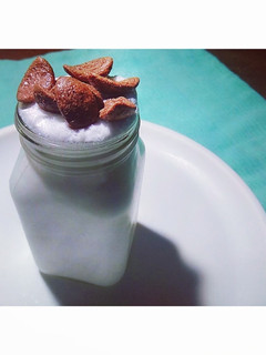 தேங்காய் வெண்ணிலா மில்க் ஷேக் (Thenkai vannila milkshake recipe in tamil) செய்முறை முக்கிய புகைப்படம்
