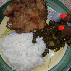 A picture of VashBake Smothered pork chops.