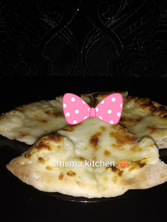 صورة لوصفة البيتزا بعجينة العشر دقائق 😋