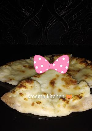 صورة لوصفة البيتزا بعجينة العشر دقائق 😋