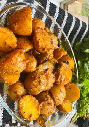 ঝটপট আলু (Jhotpot alu recipe in Bengali) রেসিপির প্রধান ছবি