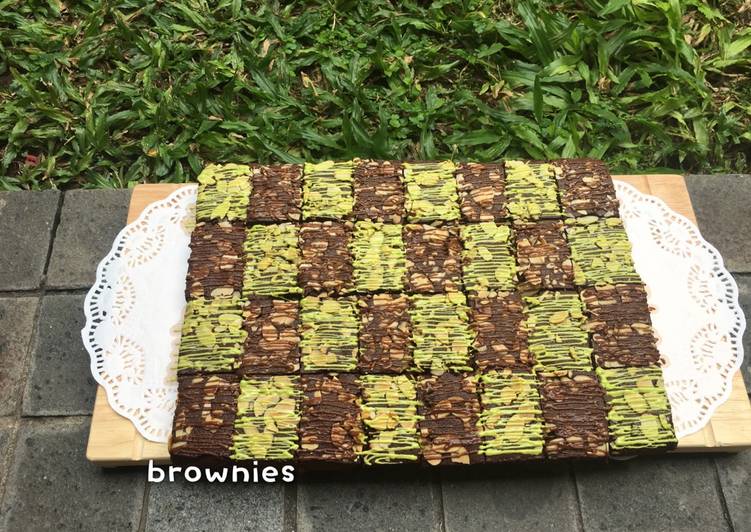 Brownis putih telur