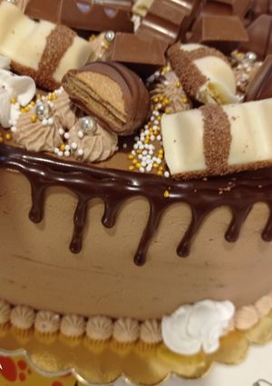 Kinder Bueno torta recept fotója