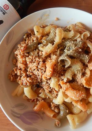 【御釀快炒提味】十分鐘搞定紅醬義大利麵 的食譜成品照片