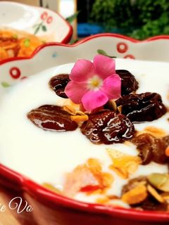 Hình của món Granola sữa chua nha đam.