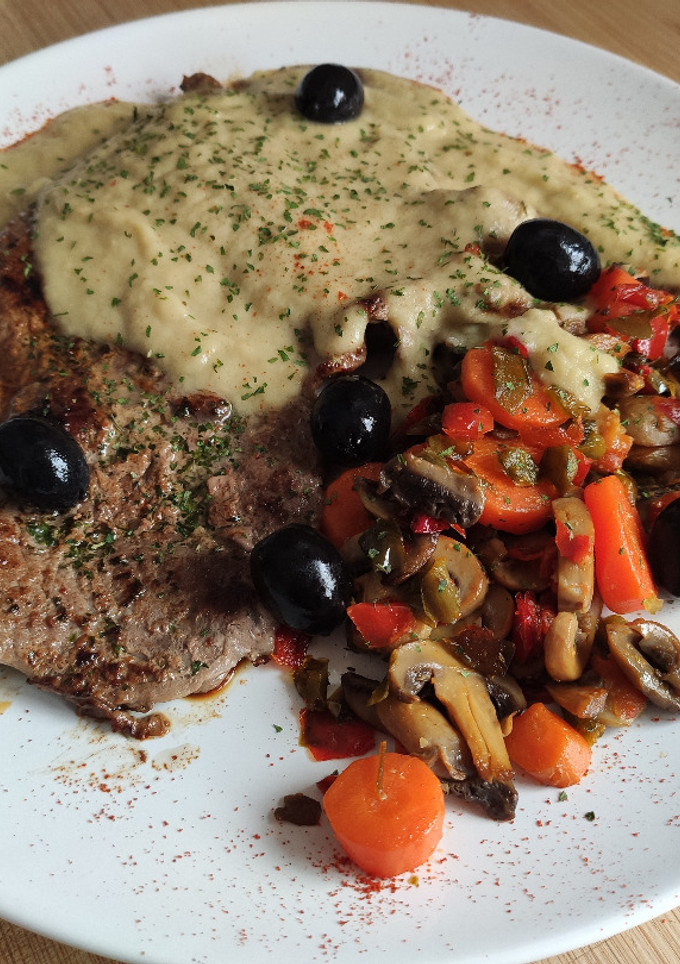 Una foto de Filete de Ternera con salsa de Puerros