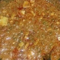 A picture of Matar paneer.