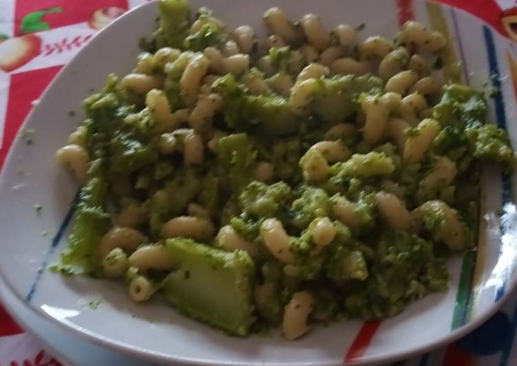 How to Prepare Quick Pasta coi broccoli