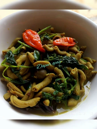 Cara Gampang Membikin Resep Usus ayam bumbu kuning yang Lezat Anti Ribet, Mantap