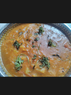 வெங்காயம் உருளை மசாலா (Vengayam Urulai Masala Recipe in Tamil) செய்முறை முக்கிய புகைப்படம்