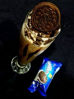 ઓરિયો મિલ્ક શેક (Oreo Milk Shake Recipe In Gujarati) રેસીપી મુખ્ય ફોટો