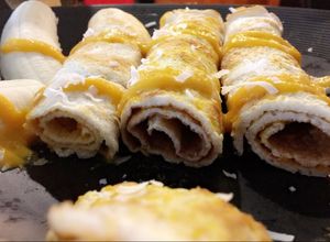Una foto de Crepes Proteicas sabor vainilla con sirop de calabaza
