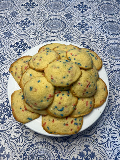 A picture of 4th of July bomb cookies.