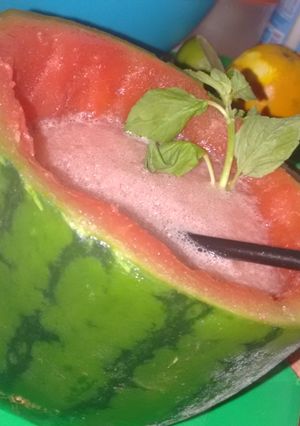 Una foto de Daiquiri de sandía y pomelo