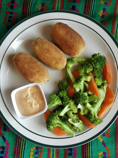 Una foto de Croquetas de pollo y papa