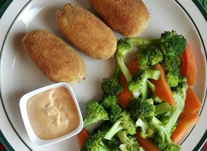 Una foto de Croquetas de pollo y papa