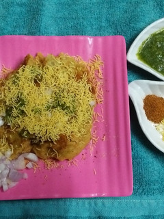 સુરતી લોચો રેસીપી મુખ્ય ફોટો