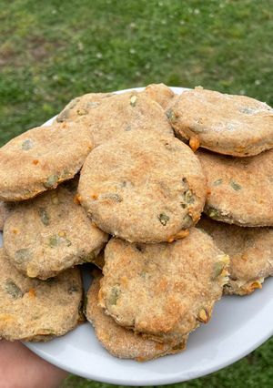 Una foto de Galletitas integrales con semillas de zapallo
