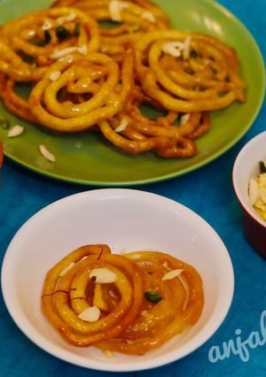 A picture of Doodh Jalebi/ Rabri Jalebi.