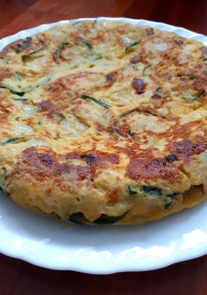 Foto principal de Tortilla de patatas y calabacín