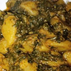 A picture of Aloo Palak.