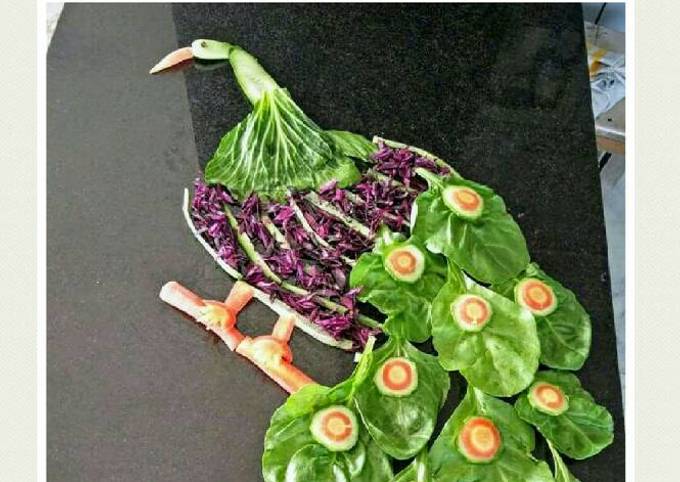 Peacock style salad