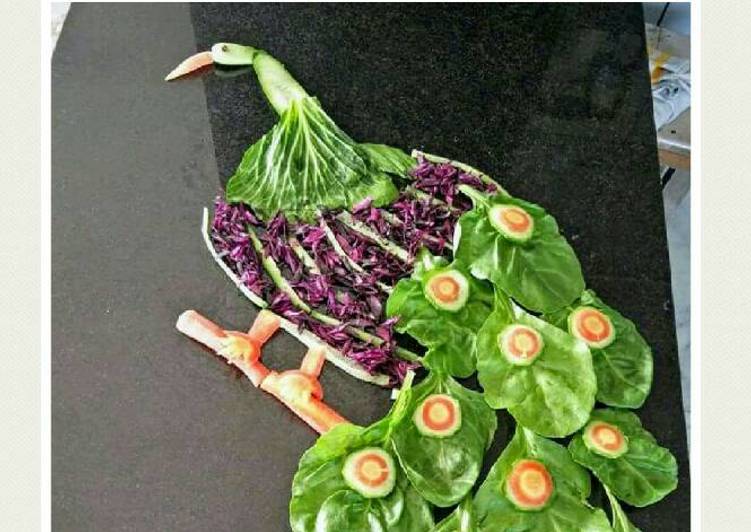 Peacock style salad