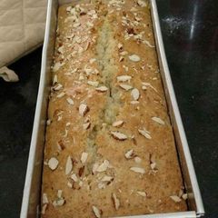 A picture of Banana loaf cake.