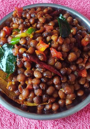 સુકી તુવેરના ટોઠા (Recipe In Gujarati) રેસીપી મુખ્ય ફોટો
