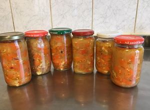 Une photo de Piments antillais confits