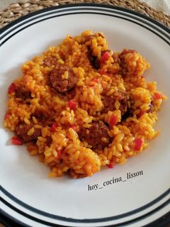 Una foto de Arroz con chorizo