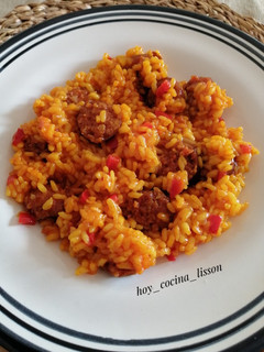Una foto de Arroz con chorizo