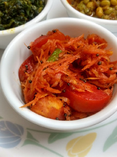 ગાજર નો સંભારો(Carrot Sambharo recipe in Gujarati) રેસીપી મુખ્ય ફોટો