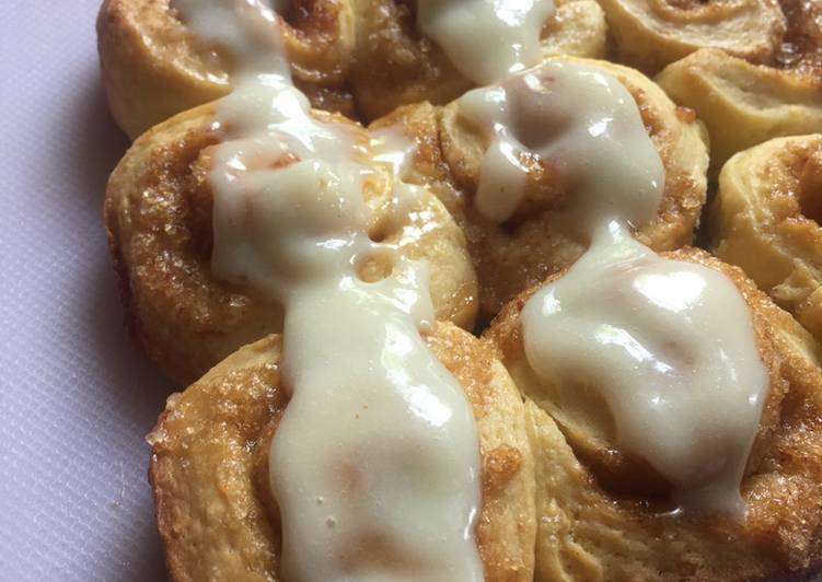 Cinnamon roll low budget