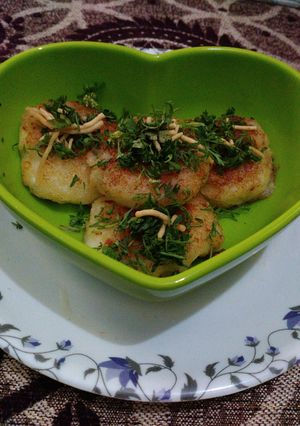 A picture of Potato cheese tikki.