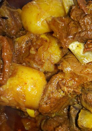 A picture of Mutton rasa kasha.