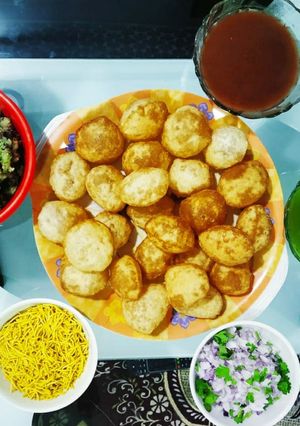 પાણીપુરી (Pani Puri Recipe In Gujarati) રેસીપી મુખ્ય ફોટો